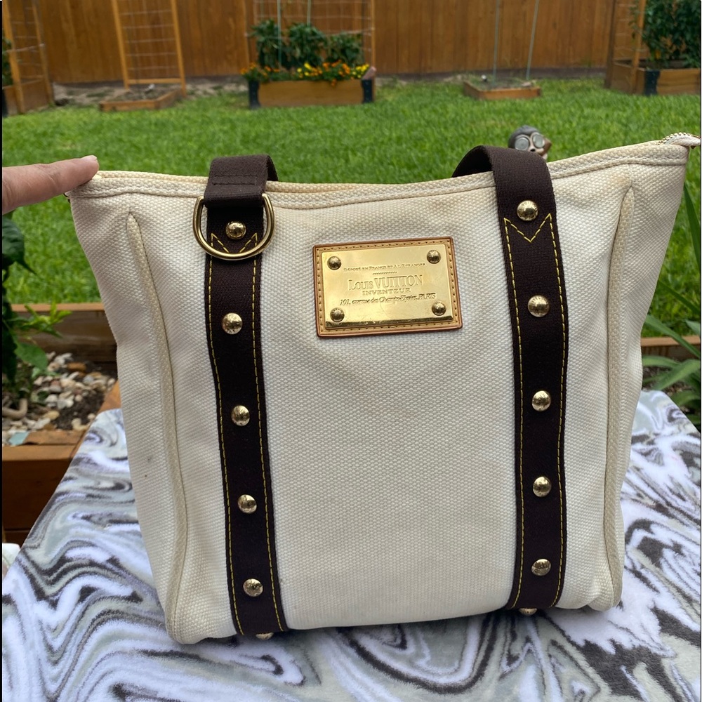 Louis Vuitton Tote Bag Cabas MM Ecru Cream Antigua